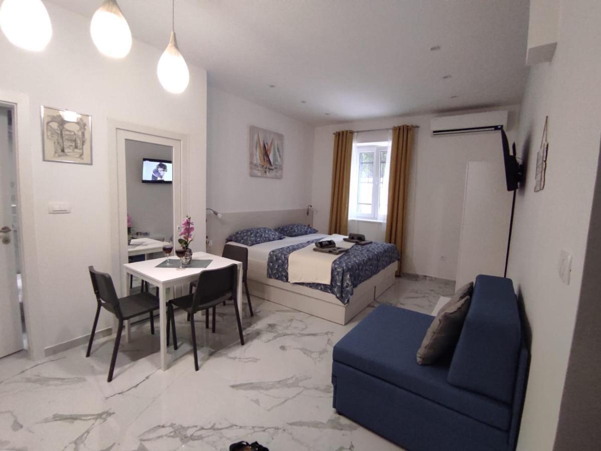 Zoxi Apartmani Split Exterior photo